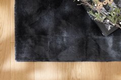 Kusový koberec Pyramid Uhlový