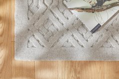 Kusový koberec Agnella Noble Dive Jasny Sivý (s lemom)