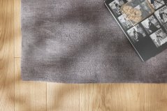 Kusový koberec Queens Sivý