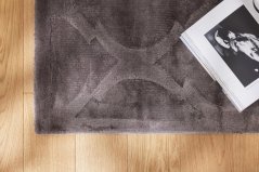 Kusový koberec Holiday Sivý